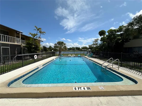 $1,895 | 2950 Clark Road, Unit 112, Sarasota, FL 34231