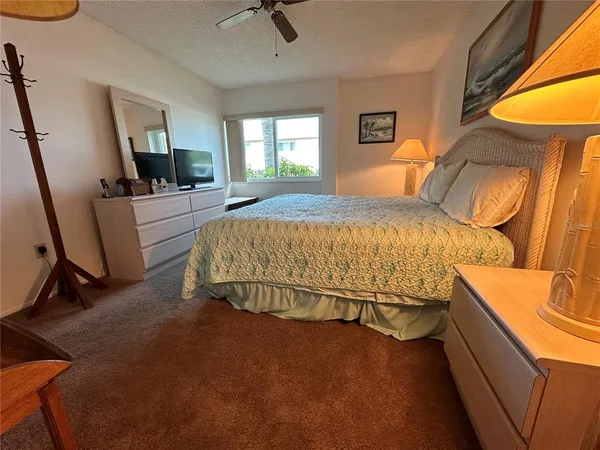 $1,895 | 2950 Clark Road, Unit 112, Sarasota, FL 34231