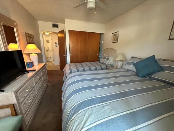 $1,895 | 2950 Clark Road, Unit 112, Sarasota, FL 34231