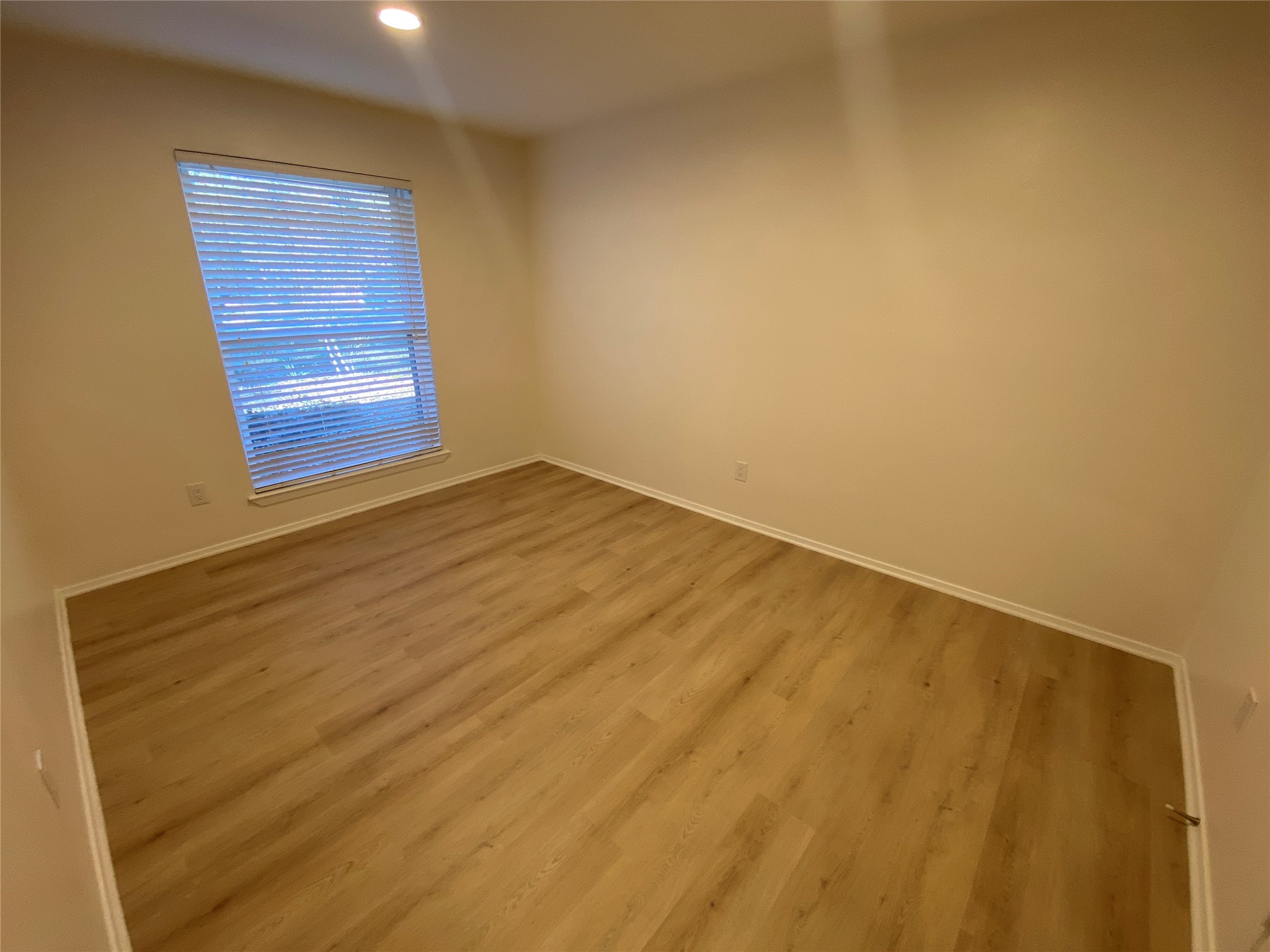 2 North Waxberry Road The Woodlands, TX 77381 - Photo 18 of 28 Bedroom 3