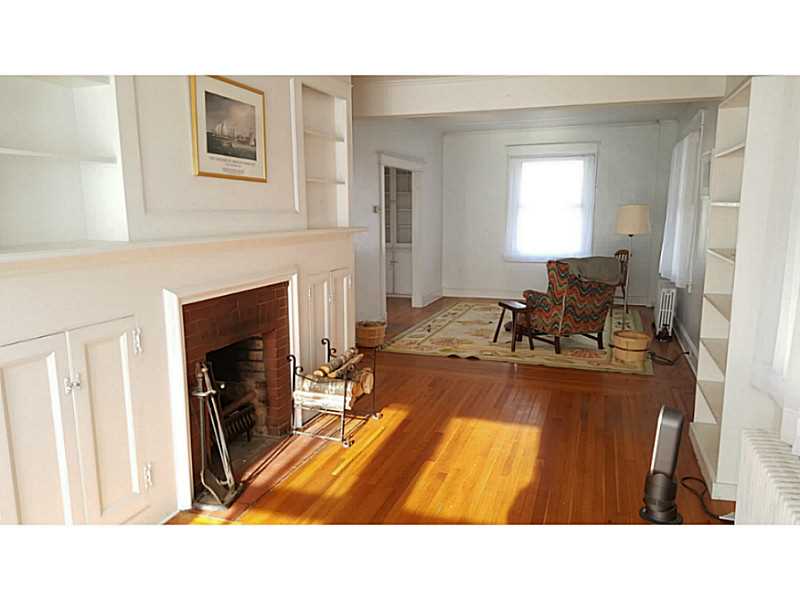 52 Summer Street Westerly, RI 02891 - Photo 17 of 25 Living Room.