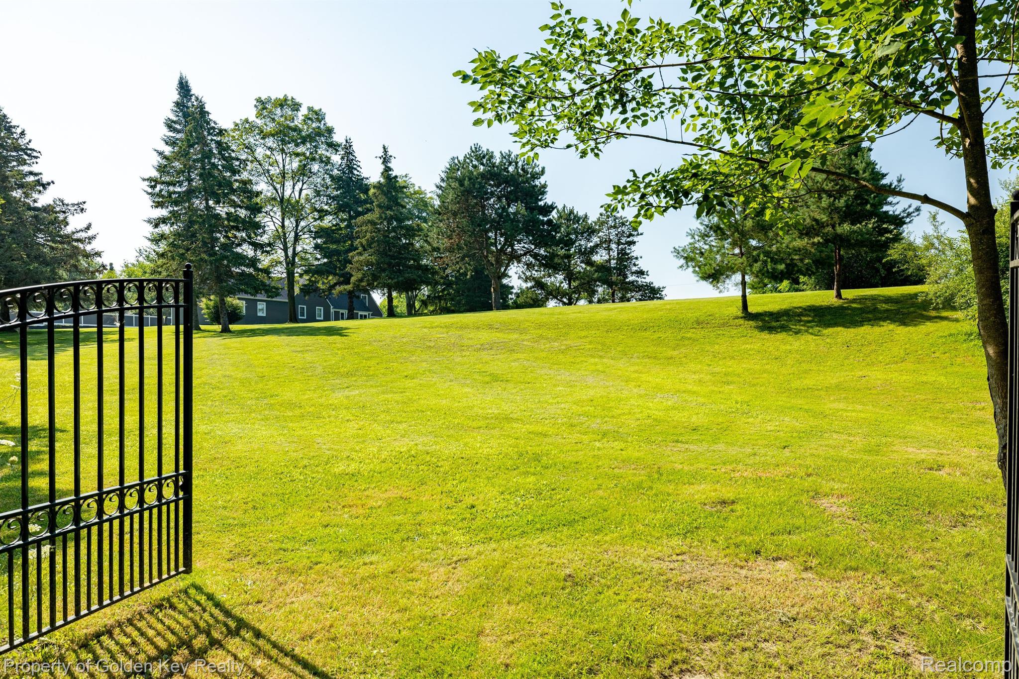56515 9 Mile Road South Lyon, MI 48178 - Photo 32 of 36 Gallery Image 32