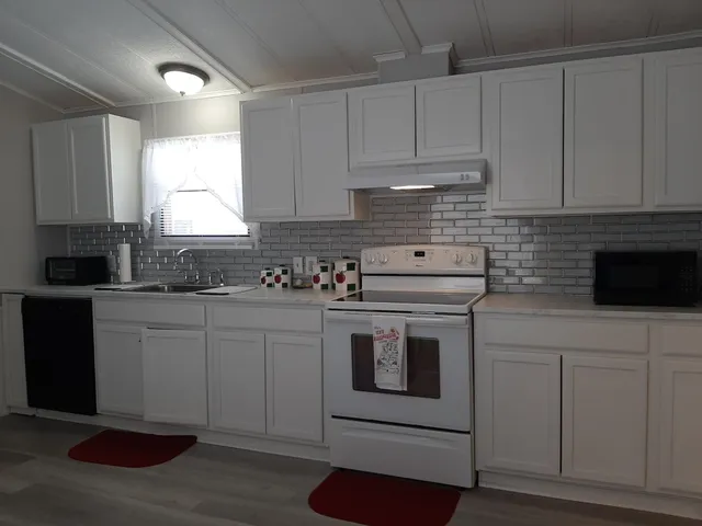 $89,900 | 19 Eagle Ledge Loop, Conway, NH 03813