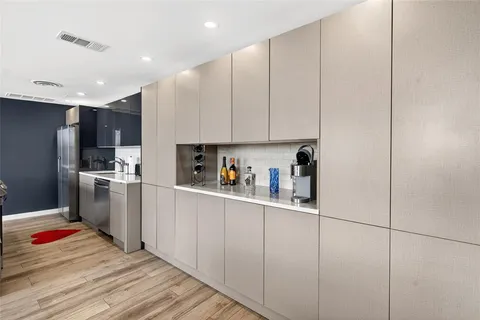 $349,000 | 6211 West Northwest Highway, Unit 400, Dallas, TX 75225