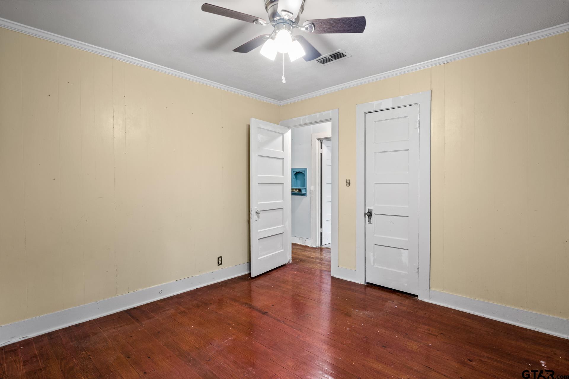 403 Pace Street Naples, TX 75568 - Photo 15 of 36