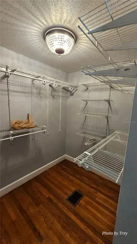 $2,100 | 810 Lake Shore Drive, Leesburg, FL 34748