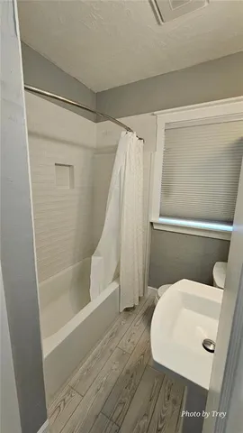 $2,100 | 810 Lake Shore Drive, Leesburg, FL 34748