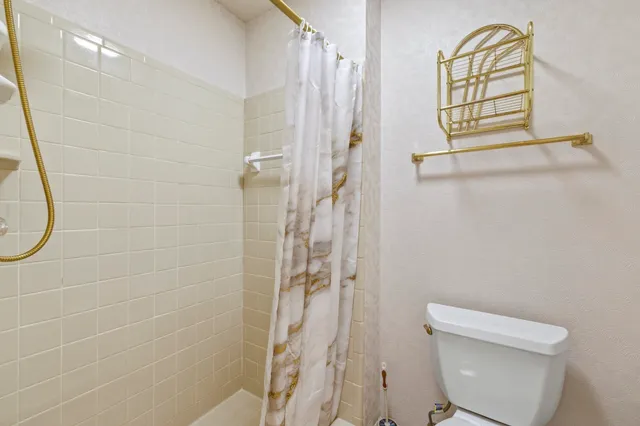 $329,900 | 8029 Briarcreek Road East, Tallahassee, FL 32312