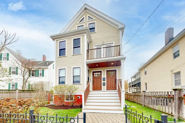 $1,750,000 | 17 Hammond Street, Unit 2, Somerville, MA 02143