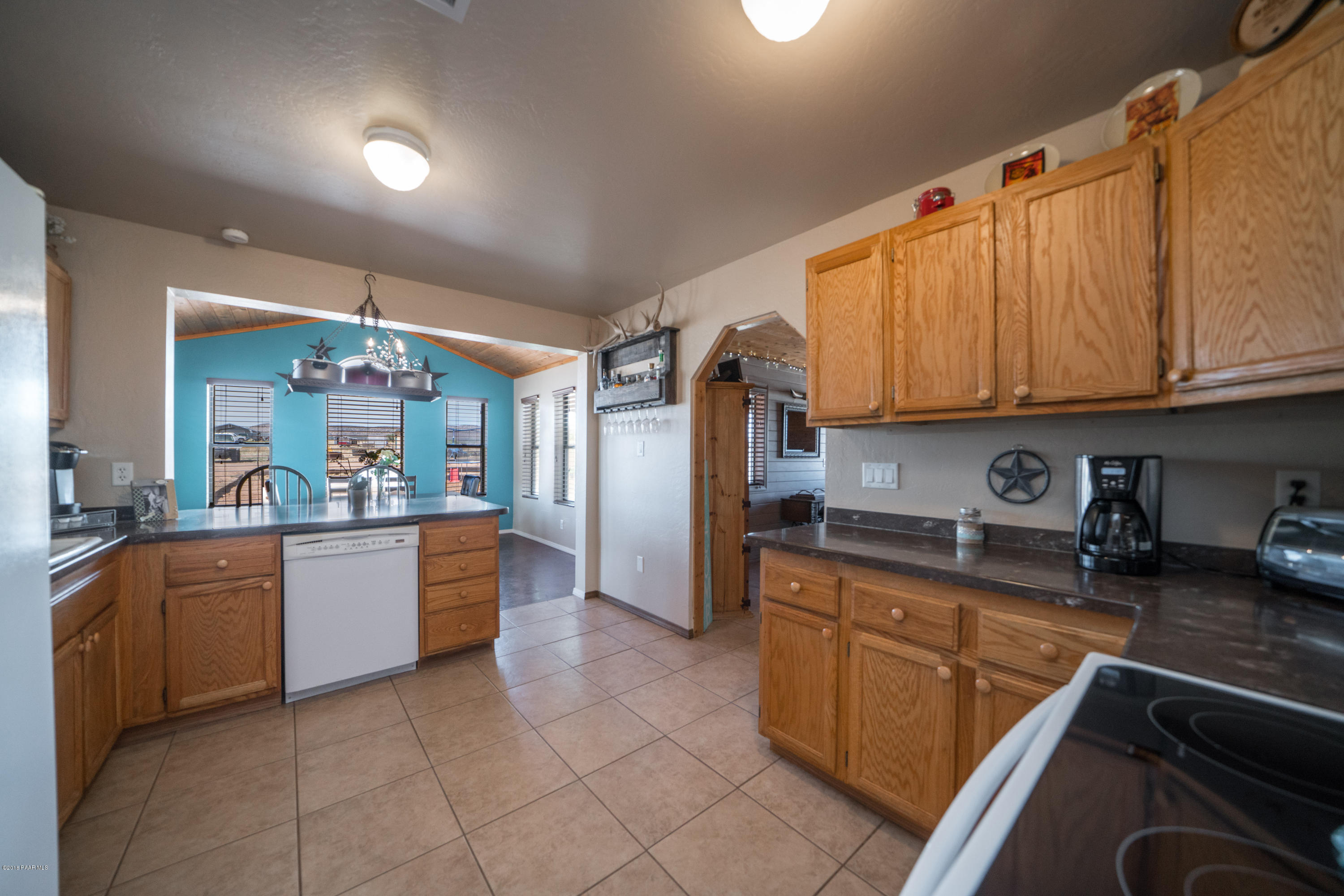 25145 North Patricia Road Paulden, AZ 86334 - Photo 11 of 36 Open and Spacious