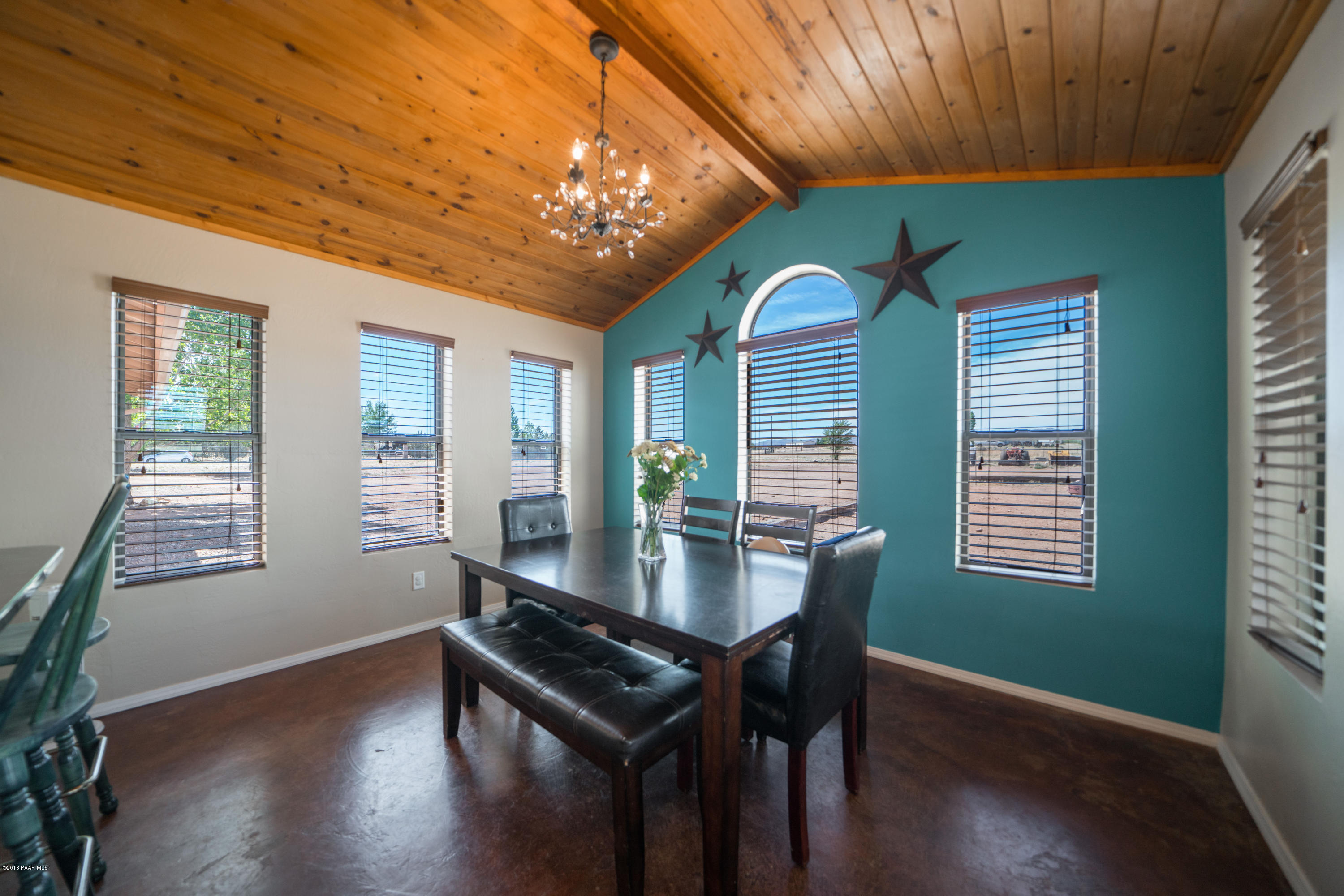25145 North Patricia Road Paulden, AZ 86334 - Photo 16 of 36 Dining Area
