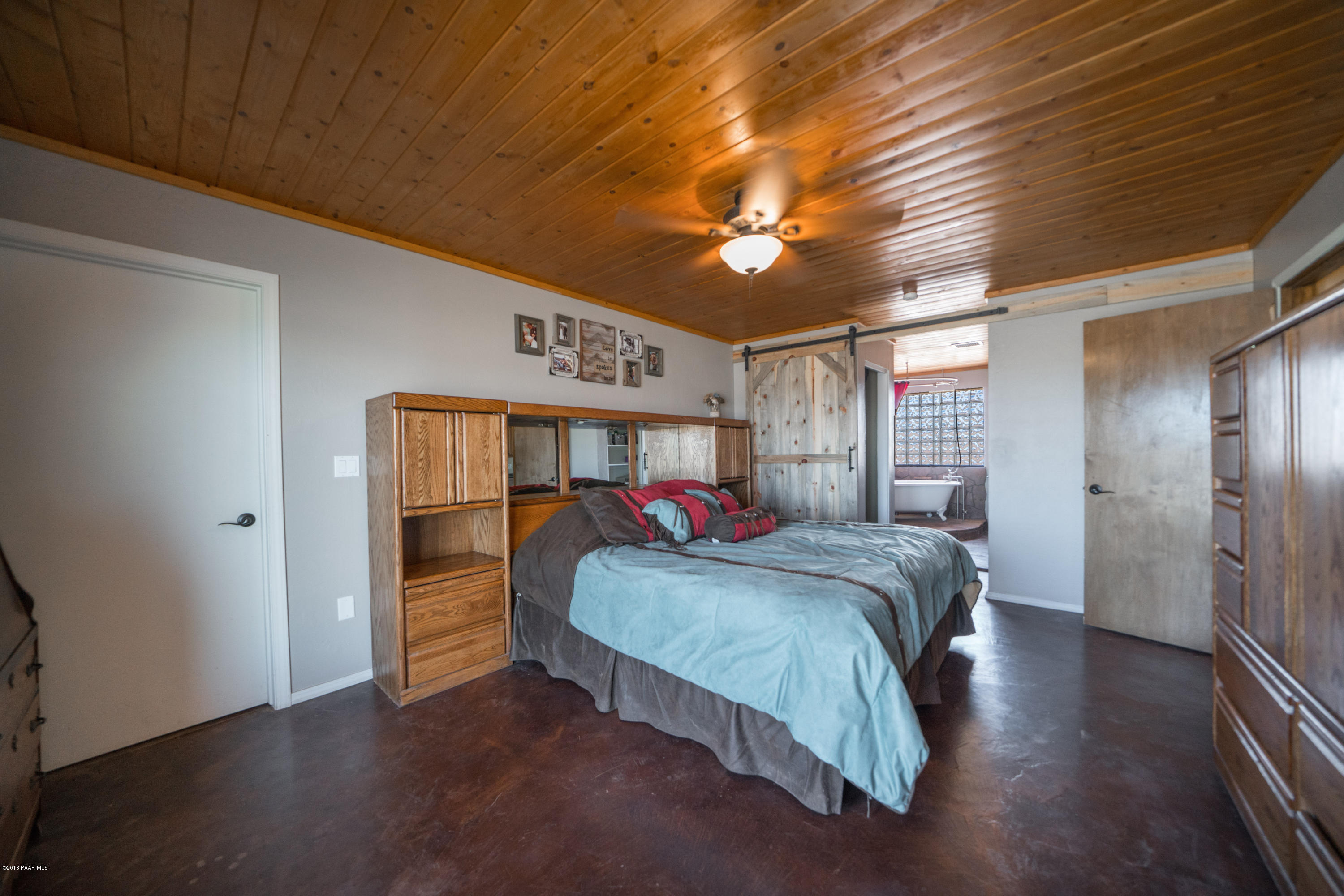 25145 North Patricia Road Paulden, AZ 86334 - Photo 20 of 36 Master Bedroom