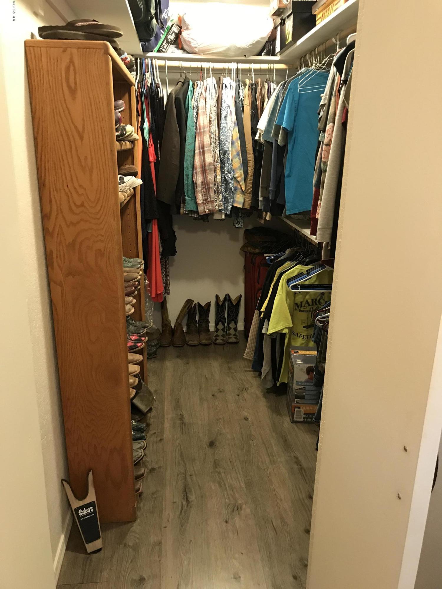 25145 North Patricia Road Paulden, AZ 86334 - Photo 21 of 36 Master Closet