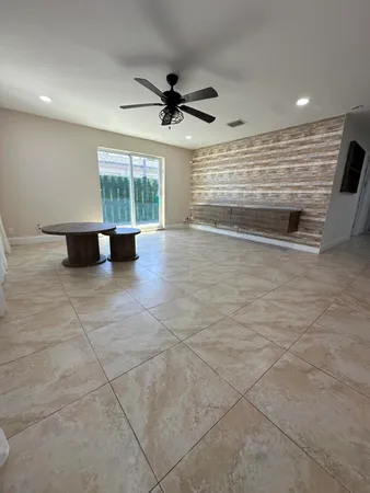 $3,800 | 5605 Southwest 24th Avenue, Dania Beach, FL 33312