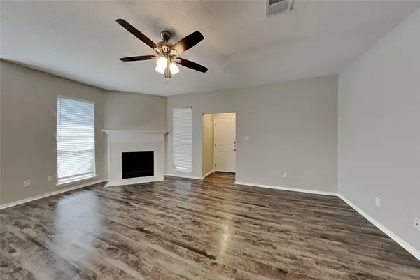 $2,045 | 628 Bluejay Drive, Saginaw, TX 76131