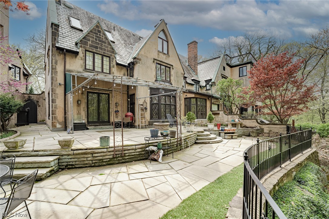 12419 Fairhill Road Cleveland, OH 44120 - Photo 33 of 35 Gallery Image 33
