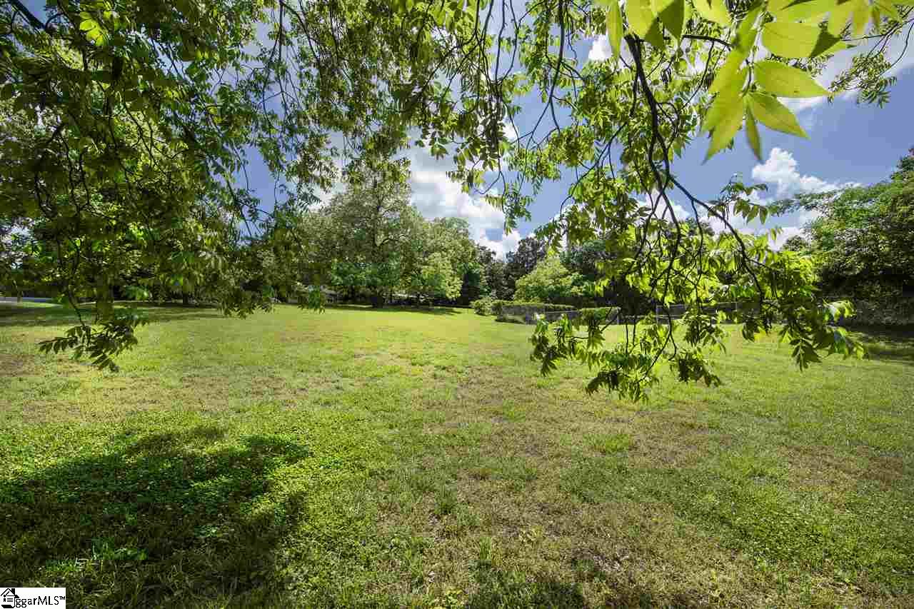 515 Pelham Road Greenville, SC 29615 - Photo 3 of 35