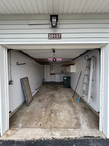 $2,100 | 20137 South Hampton Court, Unit A, Frankfort, IL 60423