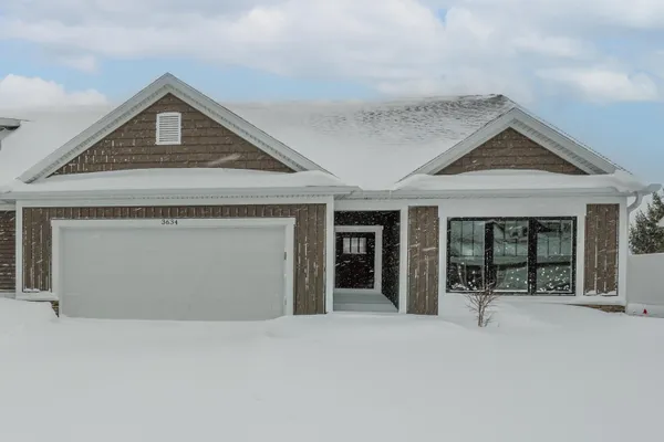 $545,000 | 3634 Katherine Ln Street, Unit 3, St. Joseph, MI 49085
