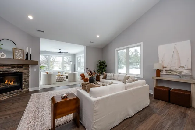 $545,000 | 3634 Katherine Ln Street, Unit 3, St. Joseph, MI 49085