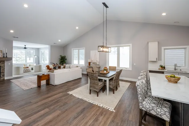 $545,000 | 3634 Katherine Ln Street, Unit 3, St. Joseph, MI 49085