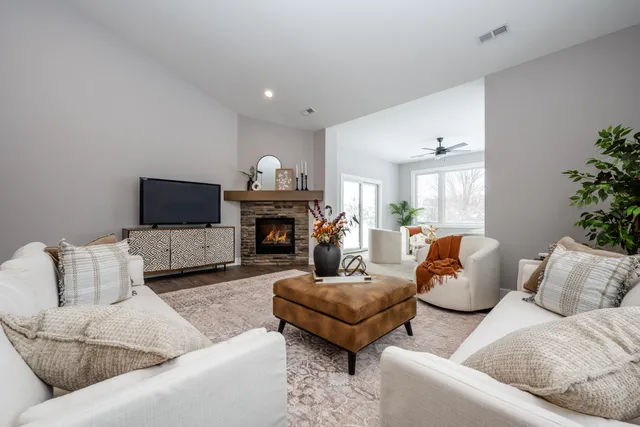 $545,000 | 3634 Katherine Ln Street, Unit 3, St. Joseph, MI 49085