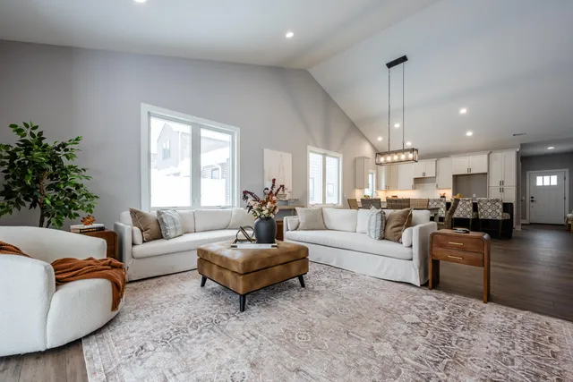 $545,000 | 3634 Katherine Ln Street, Unit 3, St. Joseph, MI 49085