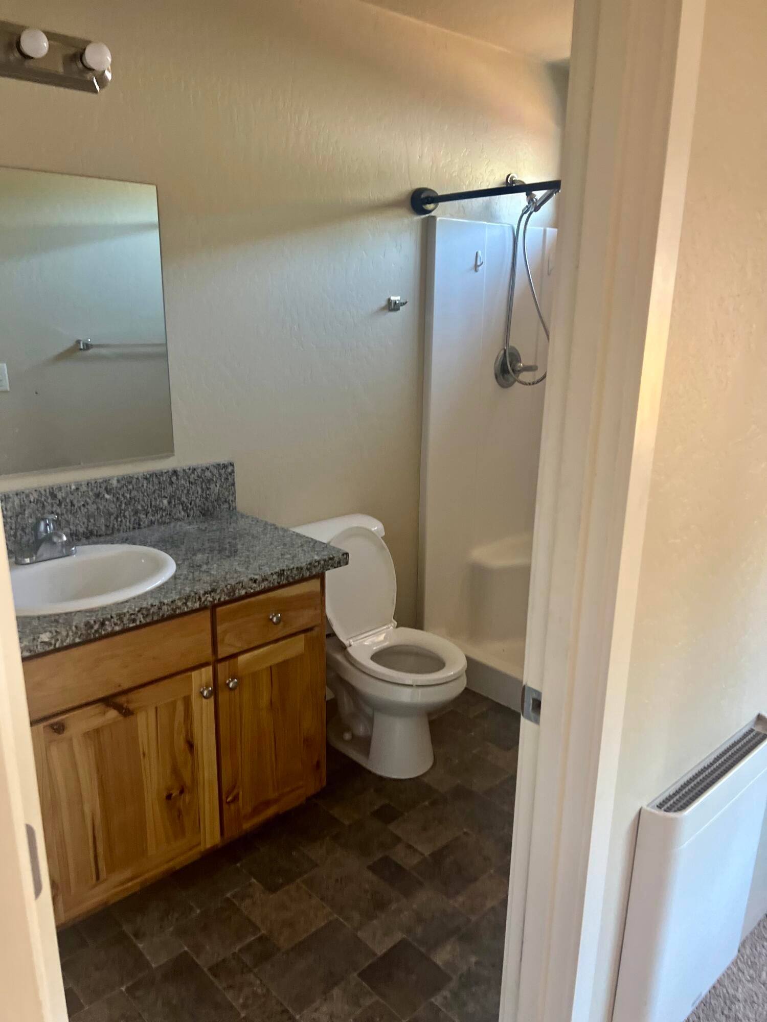 141 Neva Street Eagle Point, OR 97524 - Photo 10 of 13 IMG_1403