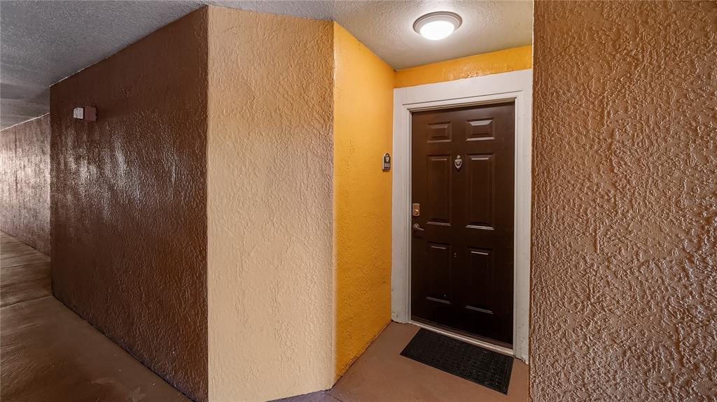 5483 Vineland Road, Unit 10103 Orlando, FL 32811 - Photo 2 of 18