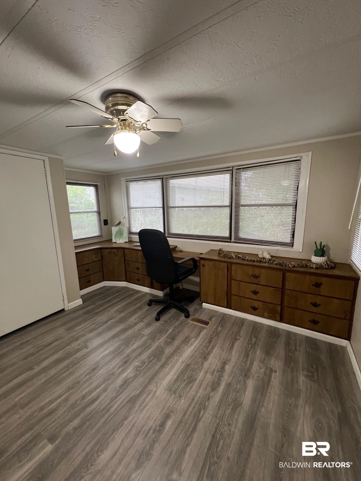 1324 Ridgewood Drive Lillian, AL 36549 - Photo 12 of 32 Primary Bedroom