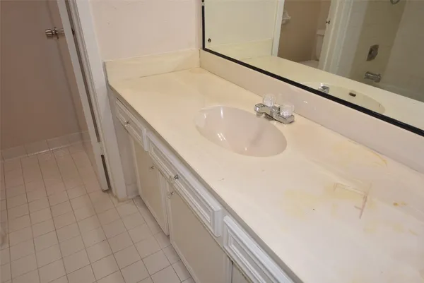 a bathroom with a bathtub