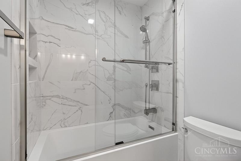 9967 Humphrey Road Cincinnati, OH 45242 - Photo 46 of 81