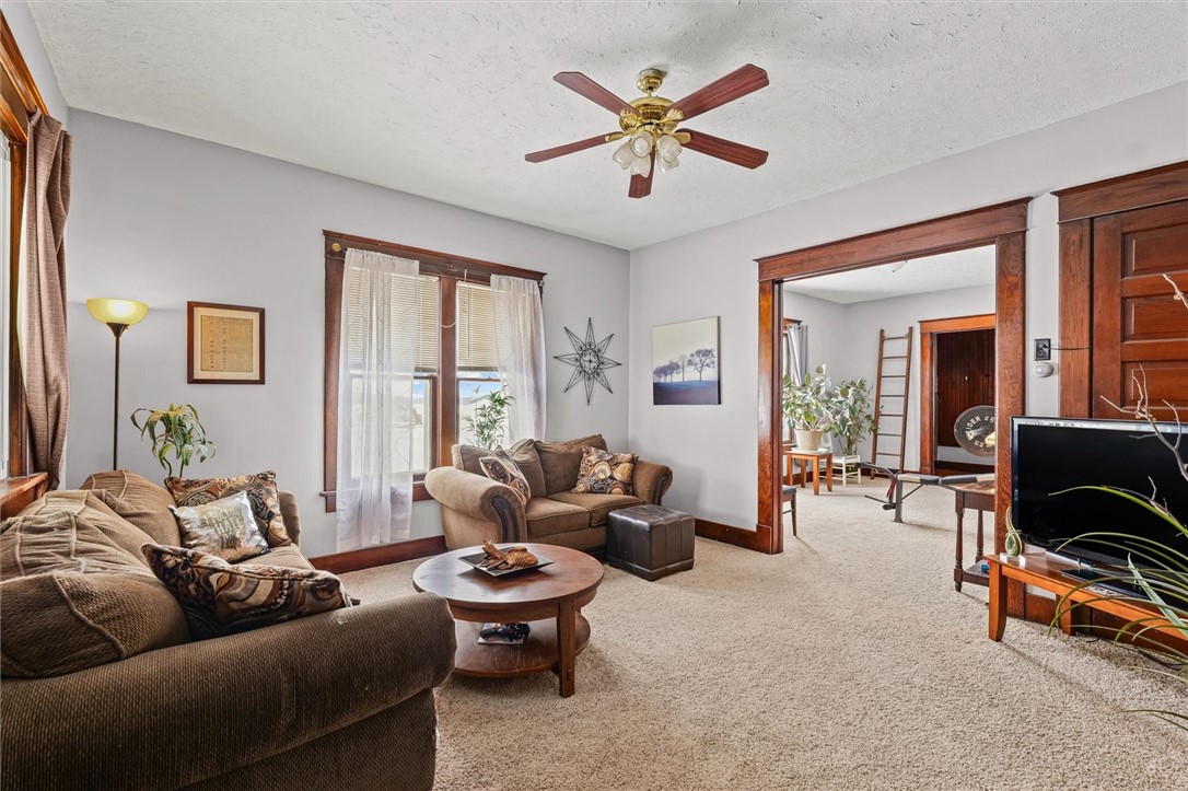 6554 Anglin Road Paris, IL 61944 - Photo 7 of 38