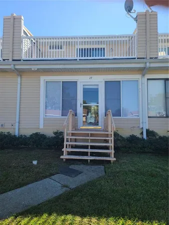 $260,000 | 11001 Southeast Sunset Harbor Road, Unit C27, Summerfield, FL 34491