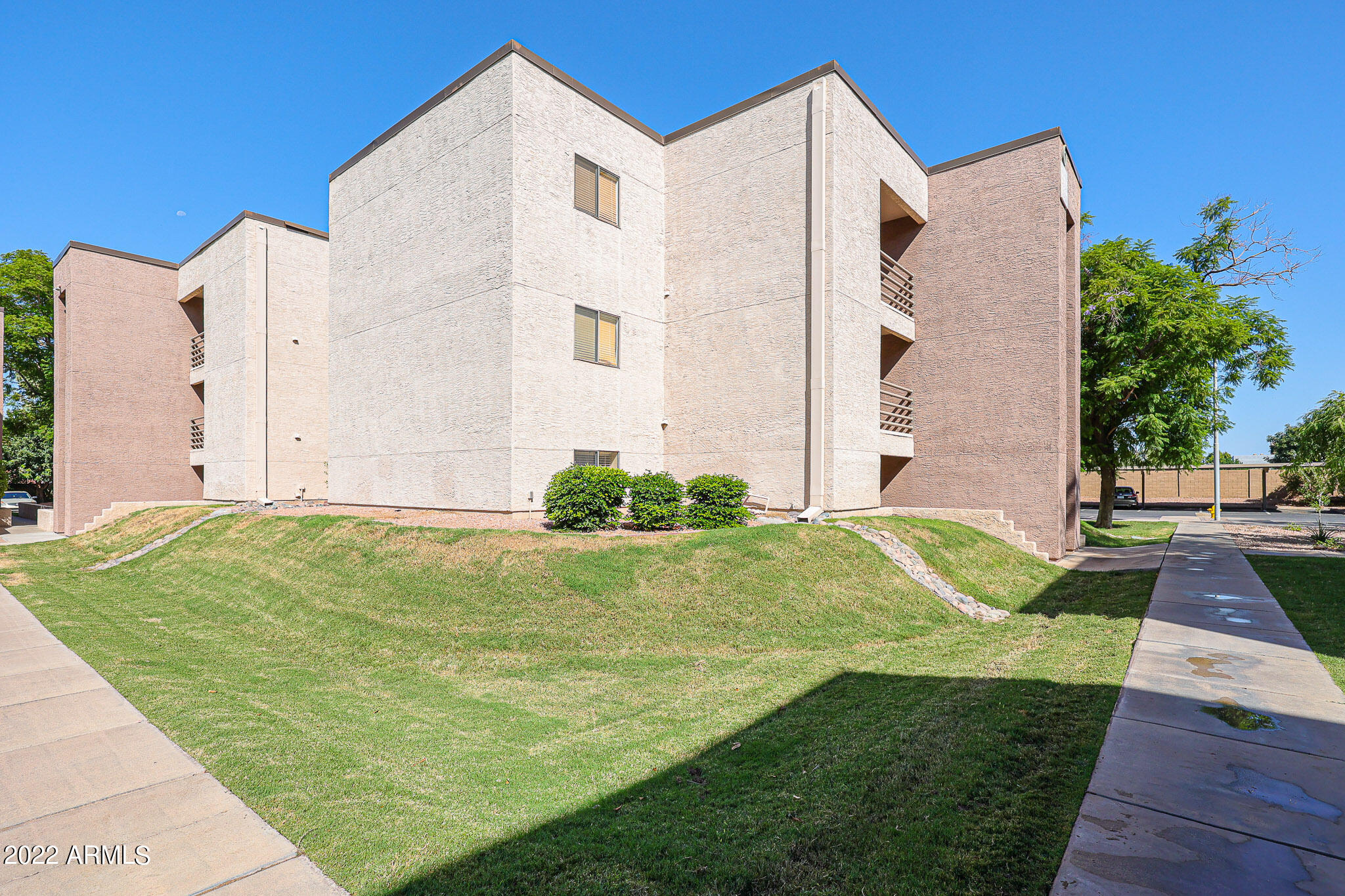 1340 North Recker Road, Unit 141 Mesa, AZ 85205 - Photo 2 of 17
