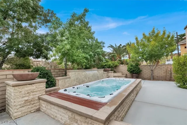 $4,300 | 12057 La Palmera Avenue, Las Vegas, NV 89138