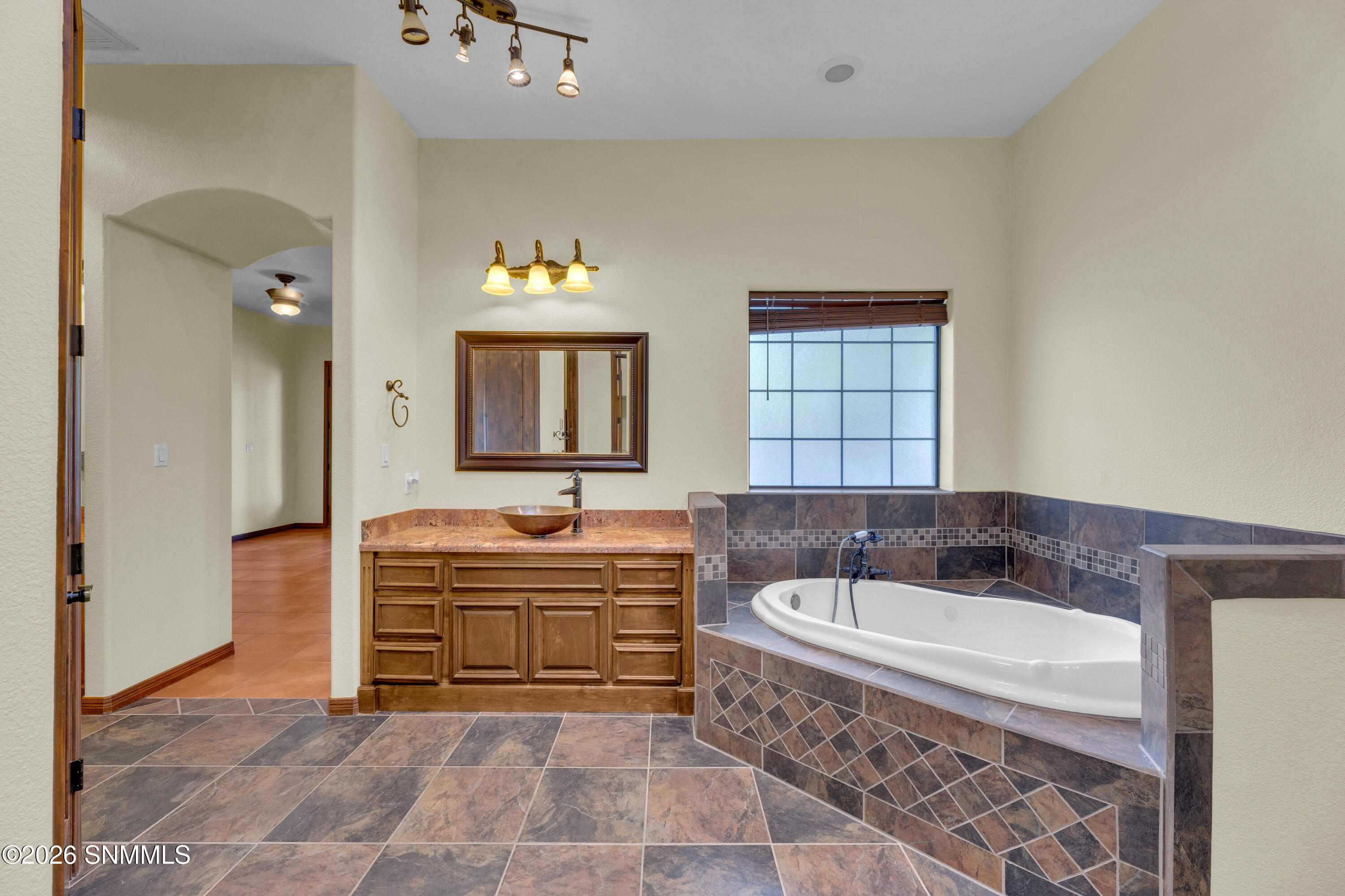 1590 North Vinton Road Anthony, NM 88021 - Photo 14 of 90 2 (13)