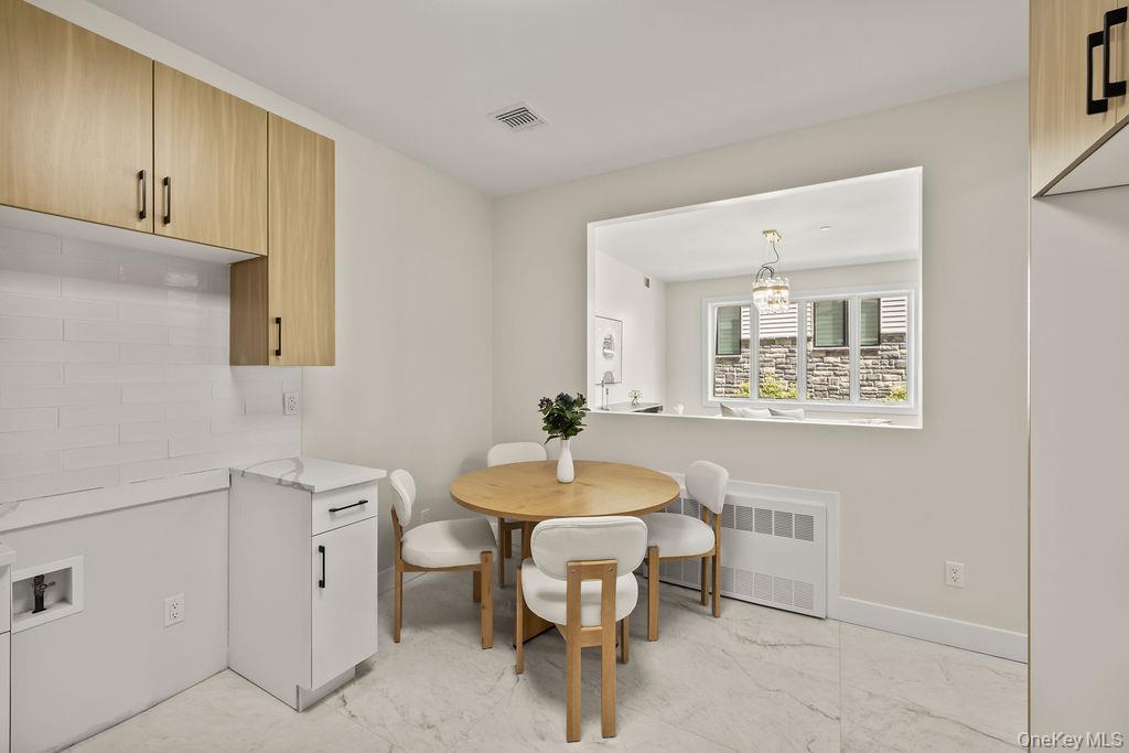 17 Lazer Ct Spring Valley, Unit 103 Spring Valley, NY 10977 - Photo 8 of 22 Gallery Image 8