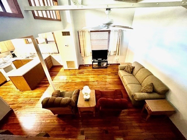 267 Locust Street, Unit 2G Northampton, MA 01062 - Photo 12 of 24 a living room with furniture