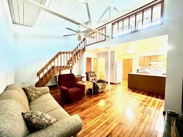 267 Locust Street, Unit 2G Northampton, MA 01062 - Photo 2 of 24 a living room with furniture