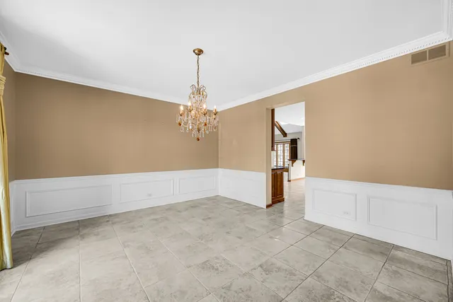 $6,900 | 8S241 Dunham Drive, Naperville, IL 60540