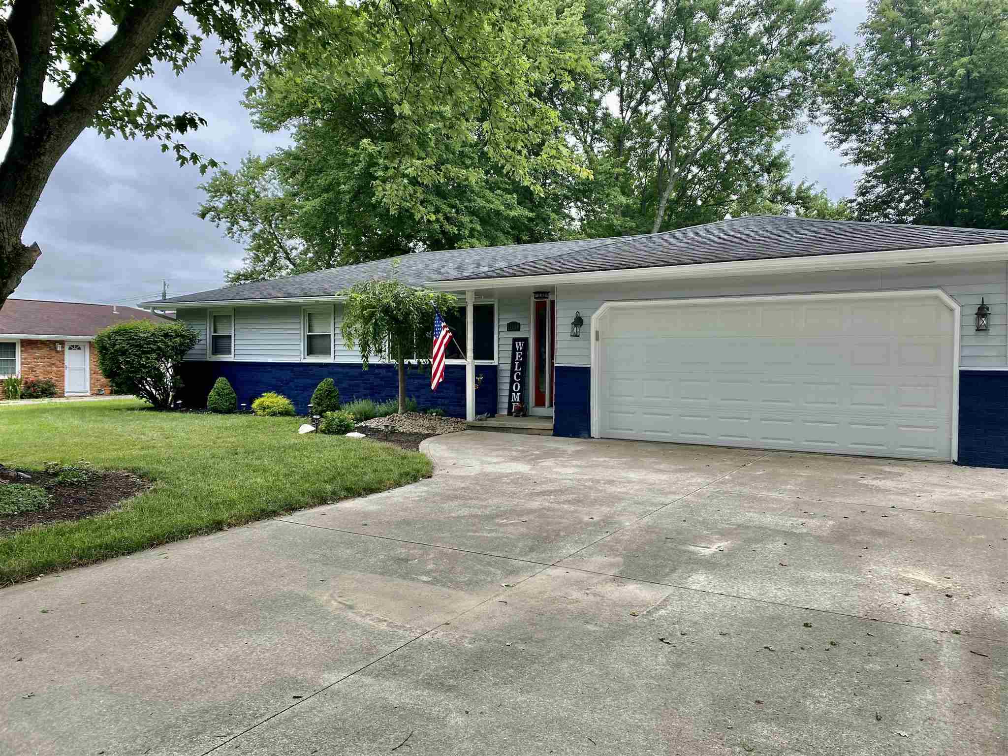 1004 East Cooper Road Muncie, IN 47303 - Photo 2 of 18 Gallery Image 2
