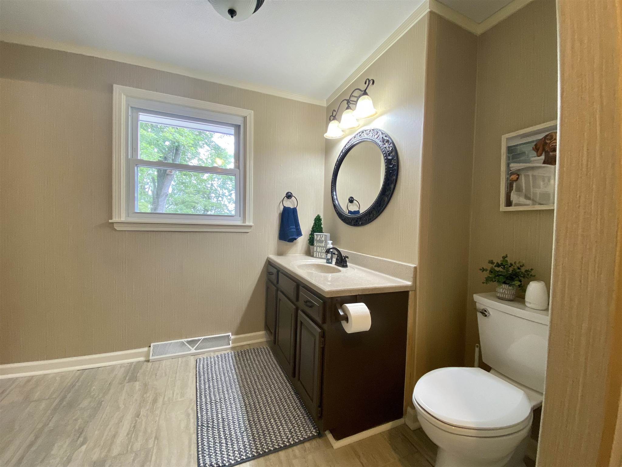 1004 East Cooper Road Muncie, IN 47303 - Photo 4 of 18 Gallery Image 4
