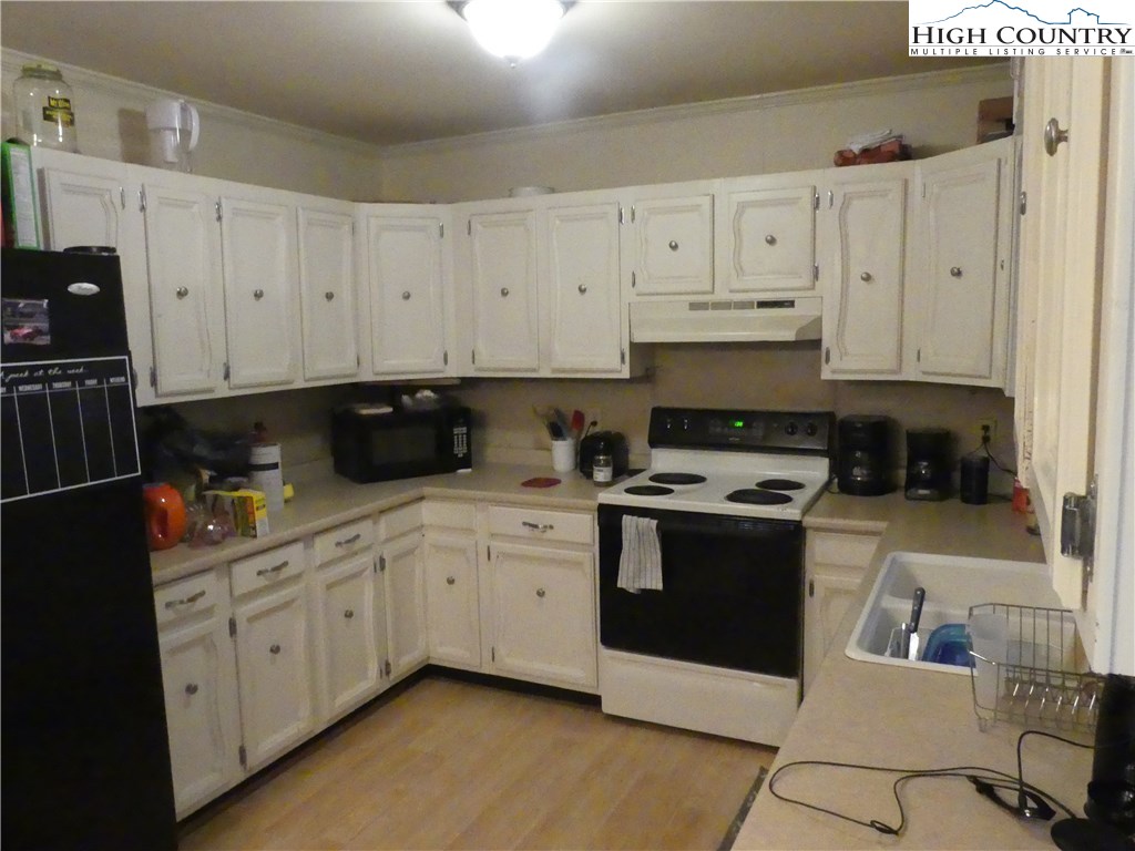 875 Hodges Gap Road Boone, NC 28607 - Photo 8 of 18 Gallery Image 8