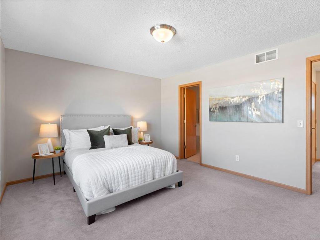 2856 Clover Ridge Drive Chaska, MN 55318 - Photo 12 of 26