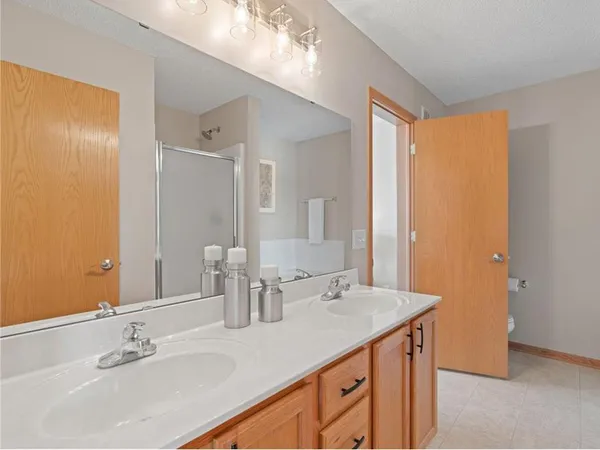 $279,900 | 2856 Clover Ridge Drive, Chaska, MN 55318