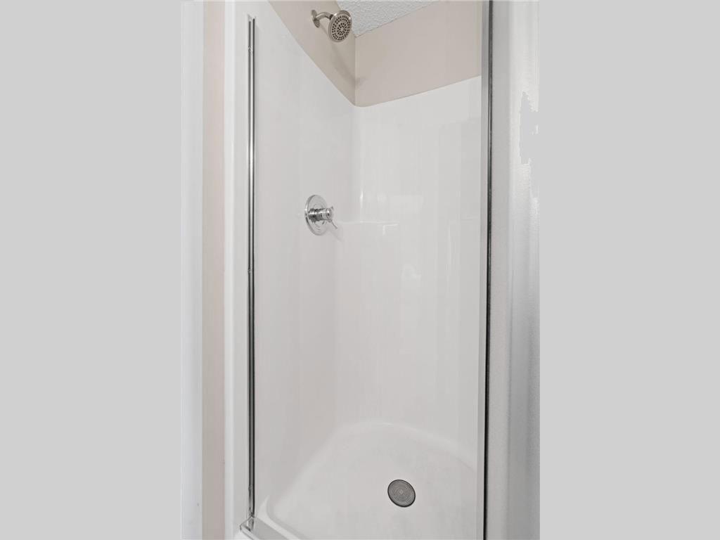 2856 Clover Ridge Drive Chaska, MN 55318 - Photo 17 of 26