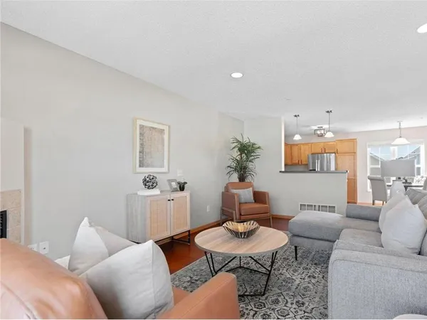 $279,900 | 2856 Clover Ridge Drive, Chaska, MN 55318