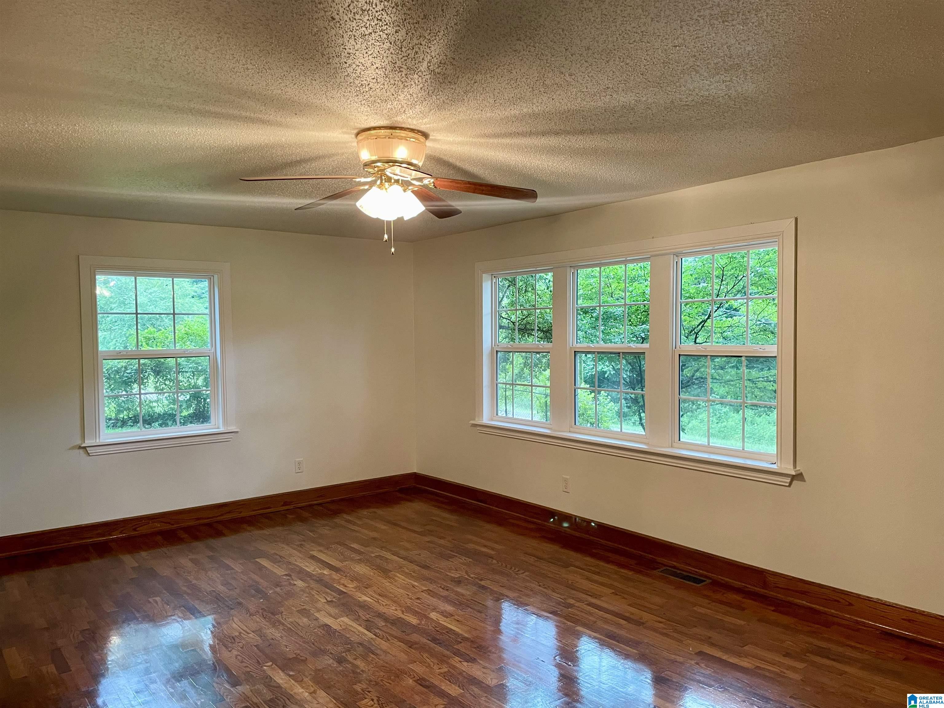 658 Odum Road Gardendale, AL 35071 - Photo 5 of 33