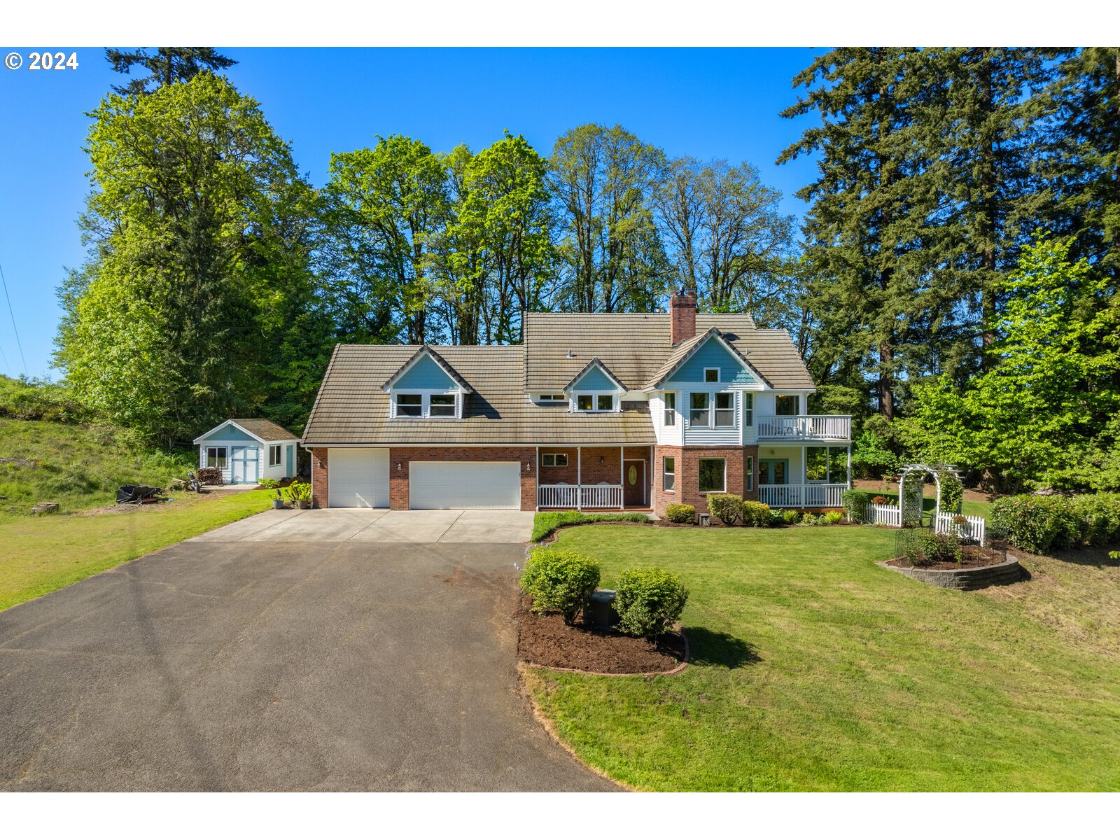 3803 Northeast 127th Cir  